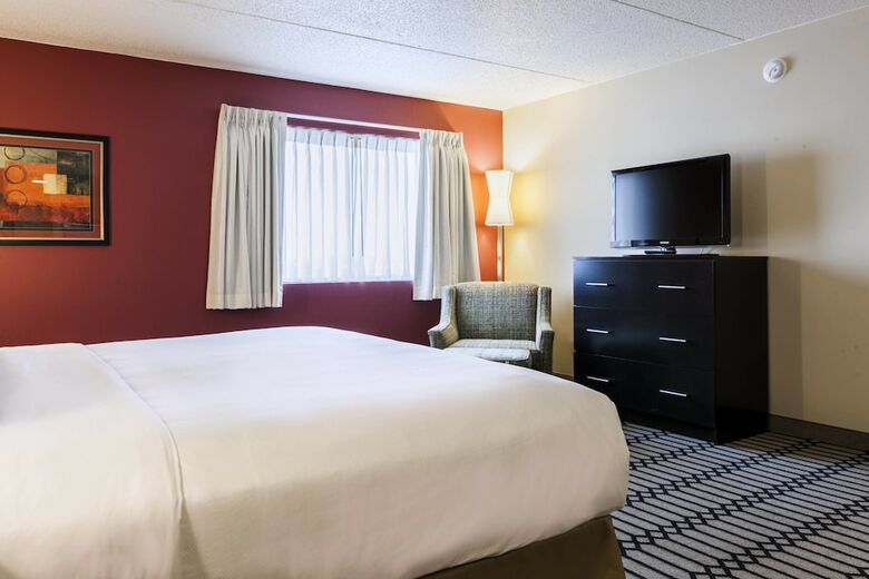 Delta Hotels By Marriott Fargo