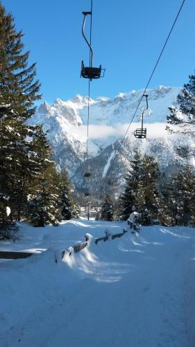 Hostal Pension Schwalbennestl