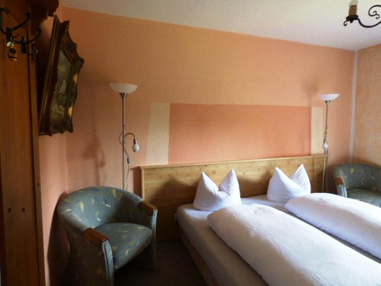 Hostal B�ckeralm� - Hotel Garni Am Schmalensee