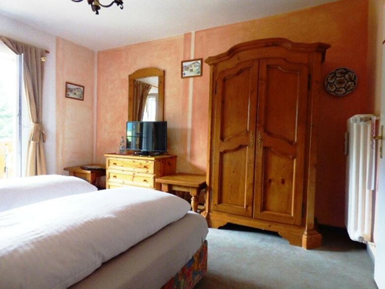 Hostal B�ckeralm� - Hotel Garni Am Schmalensee