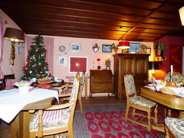 Hostal B�ckeralm� - Hotel Garni Am Schmalensee