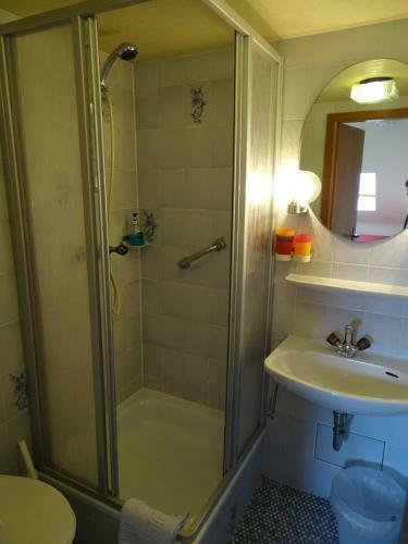 Hostal Familie Hotel Kameleon