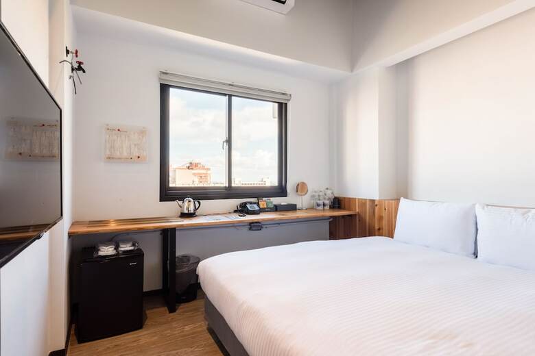 Traveller-inn Tiehua Hotel