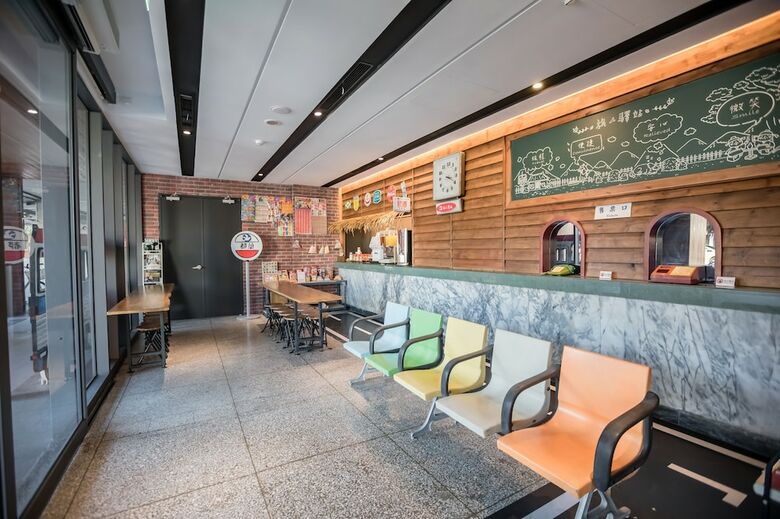 Traveller-inn Tiehua Hotel