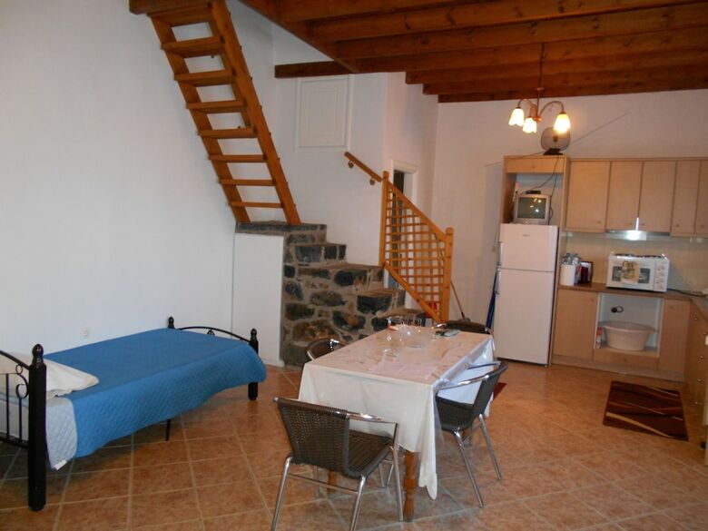 Hotel Popi Studios