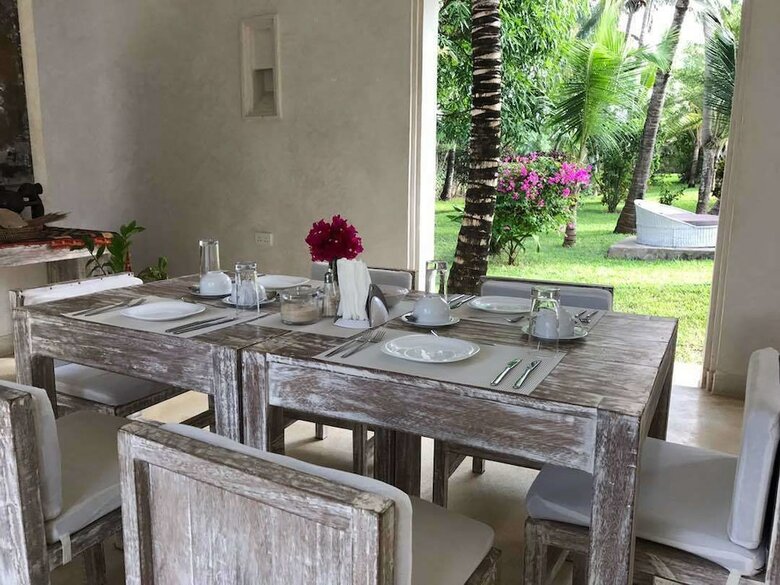 The Villa Luxury Suites Hotel