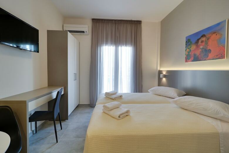 Athens Comfort Suites & Apartments