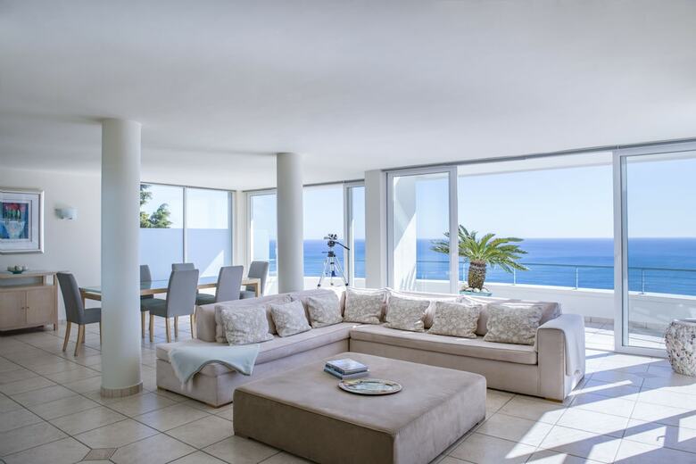 Villa Bay Reflections - Luxury Serviced Apartments