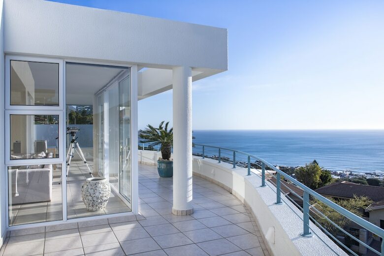 Villa Bay Reflections - Luxury Serviced Apartments
