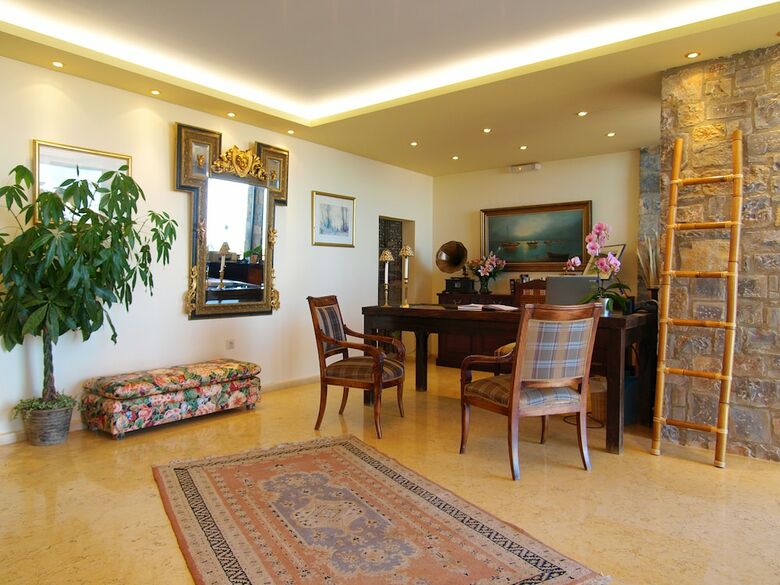 Creta Blue Boutique Hotel