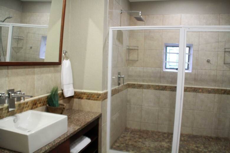 Hotel Bubezi Guesthouse