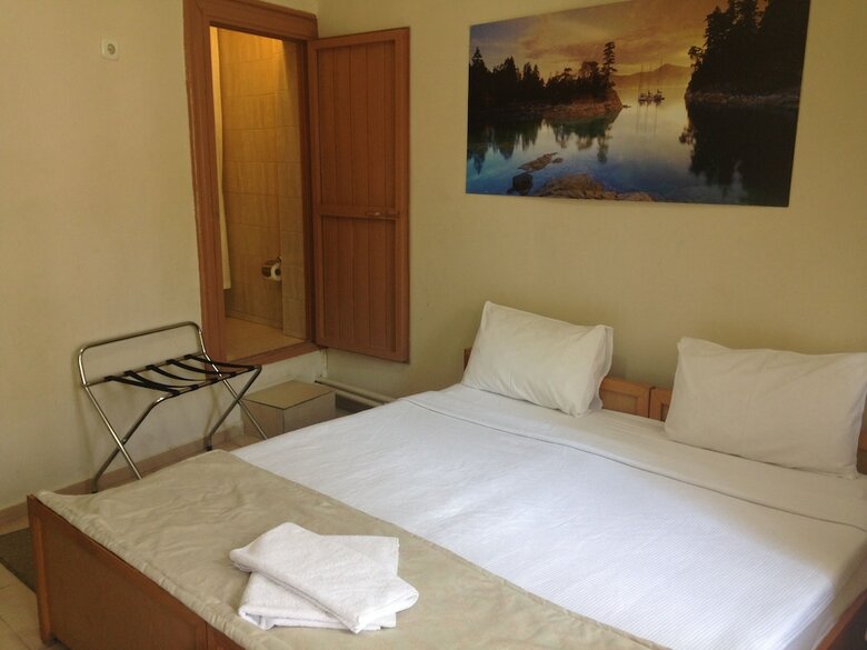 Caylan Hotel