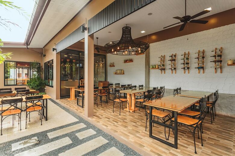 Condo In Karon In Chic Condo (Unit B603)