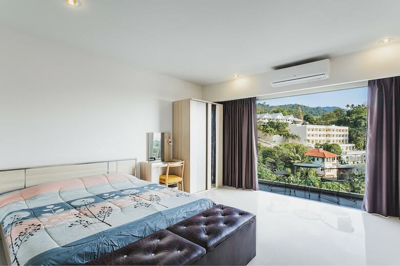 Condo In Karon In Chic Condo (Unit B603)
