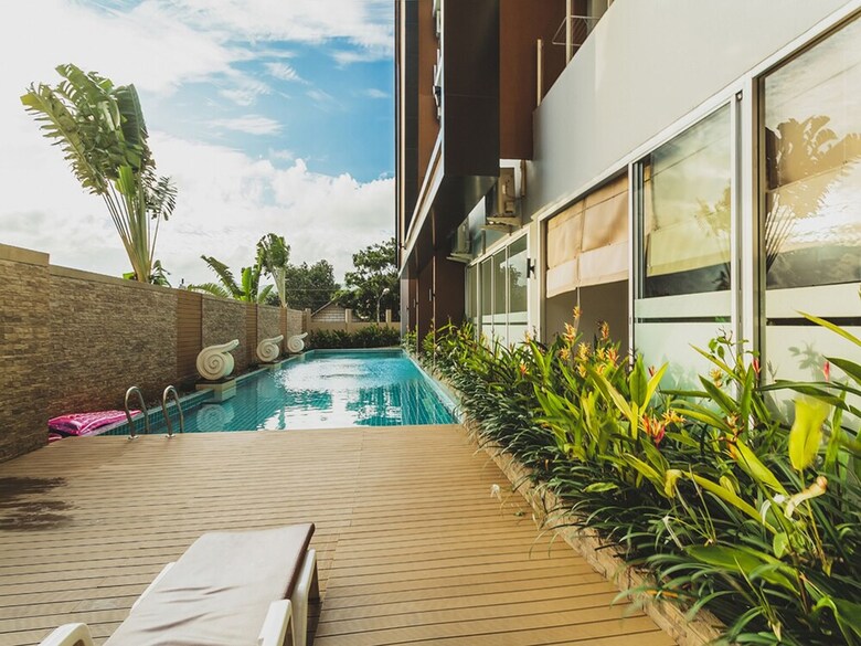 Condo In Karon In Chic Condo (Unit B603)