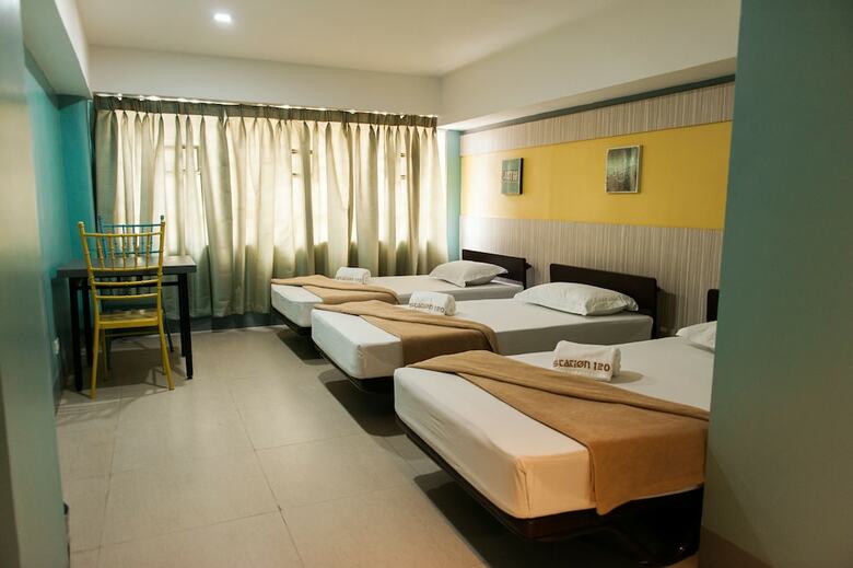Hotel Bed And Bath At Station 120
