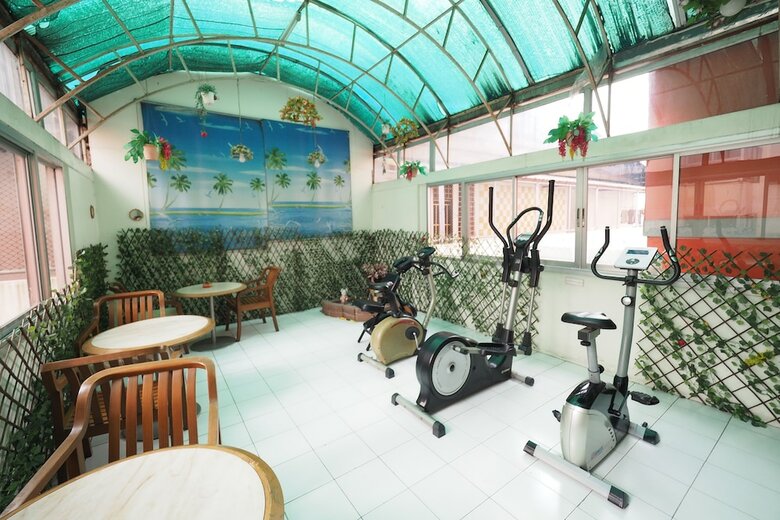 Hotel Navanakorn Golden View