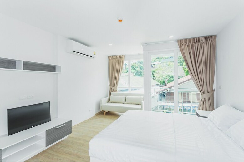 Condo In Kata In Ozone - Unit A205