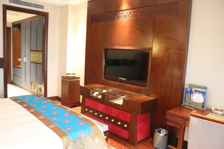 St.potala Hotel