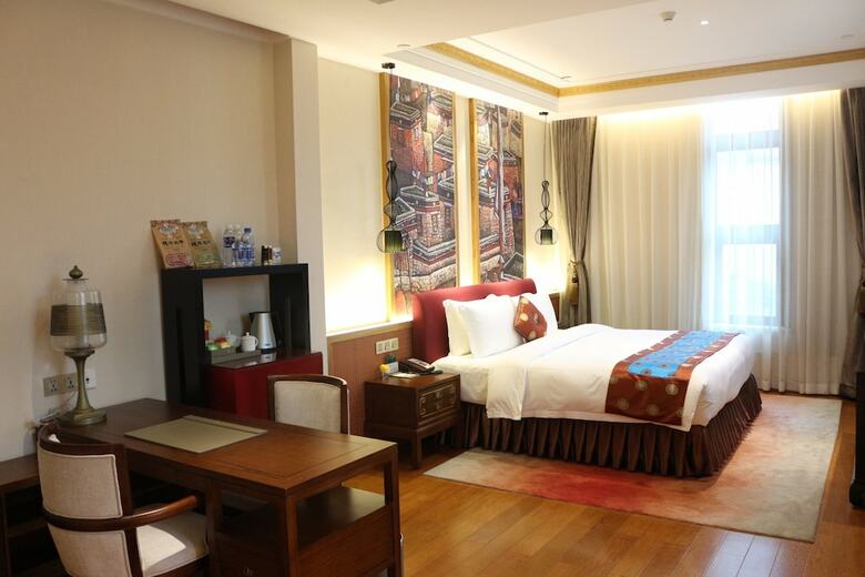 St.potala Hotel