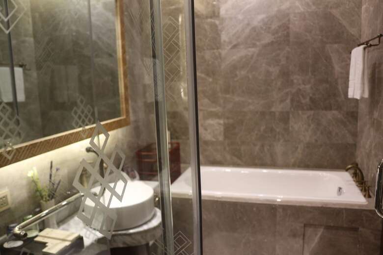 St.potala Hotel