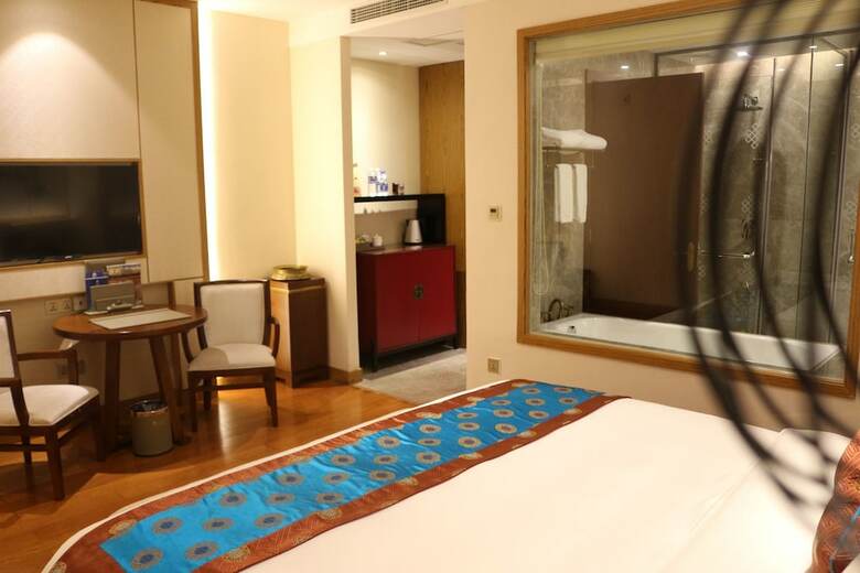 St.potala Hotel
