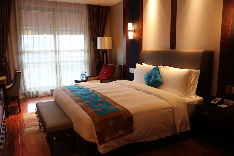 St.potala Hotel