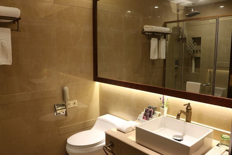 St.potala Hotel