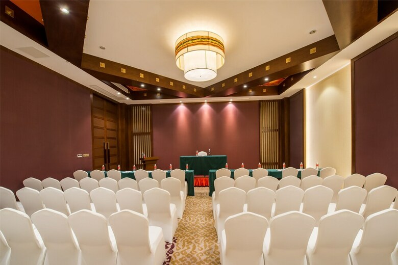 St.potala Hotel