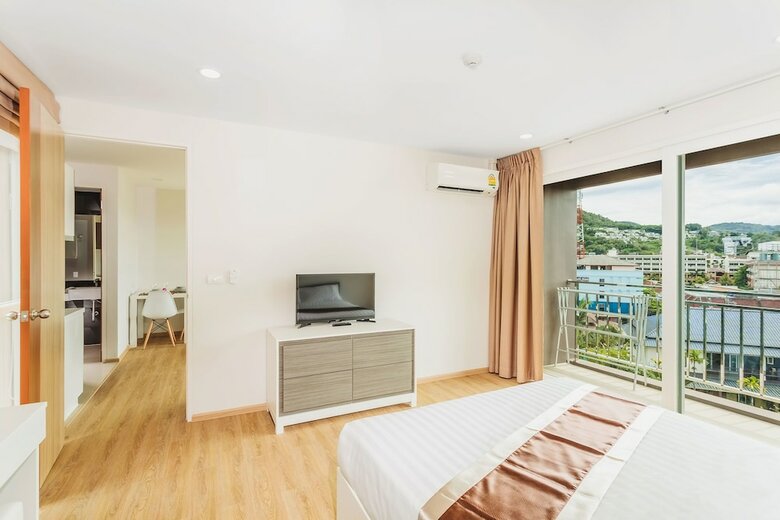 Condo In Kata In Ozonec- Unit D618