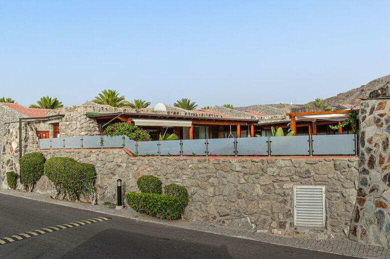 Grantauro Villa