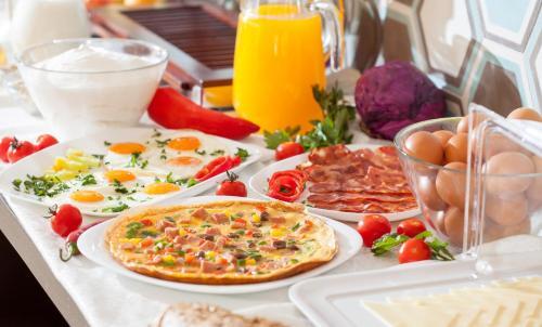 H Hotel Zephyros