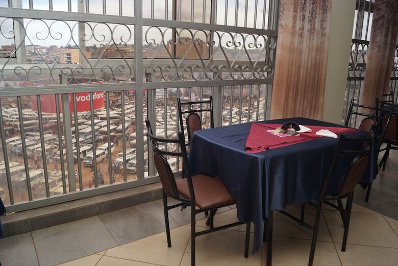 Diamonds Hotel
