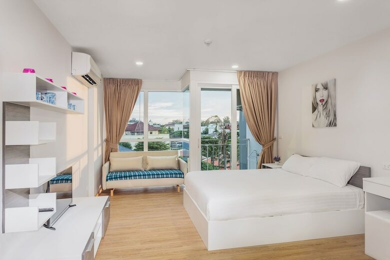 Condo In Kata In Ozone - A519