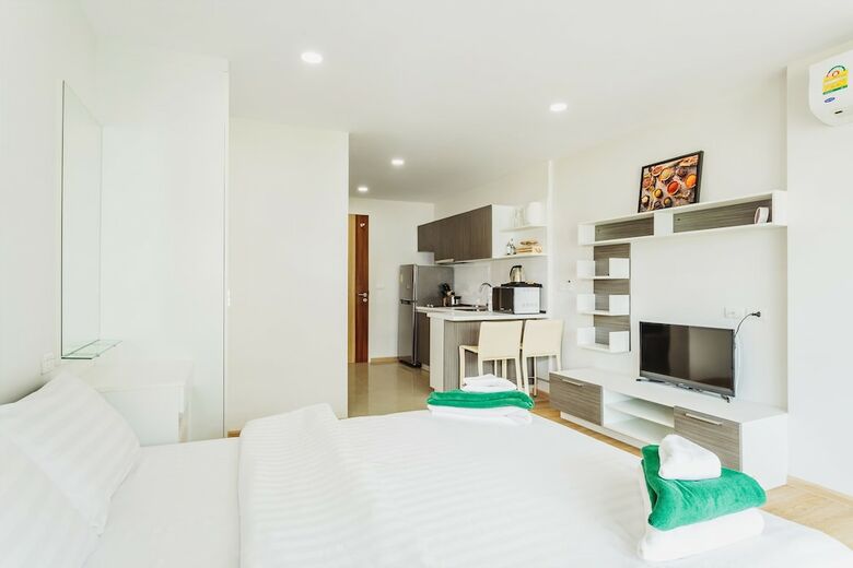 Condo In Kata In Ozone - Unit A606