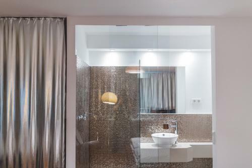 18arts Hotel