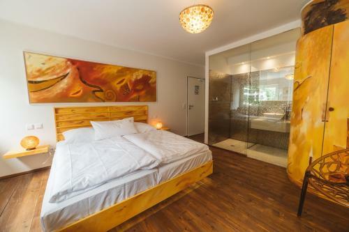 18arts Hotel