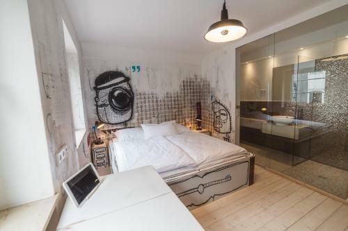 18arts Hotel