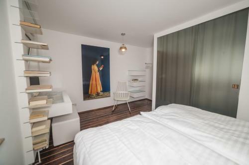 18arts Hotel