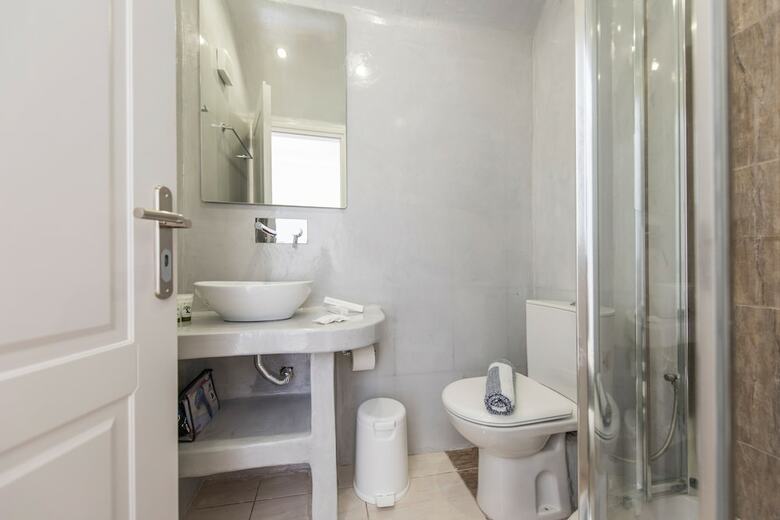Villa Secret Earth Santorini