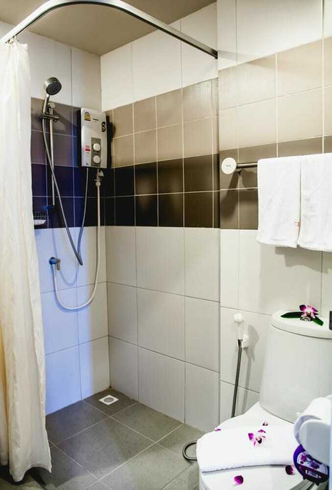 Hotel Chalong Boutique Inn