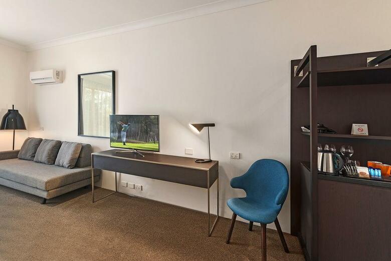 Cks Sydney Airport Hotel