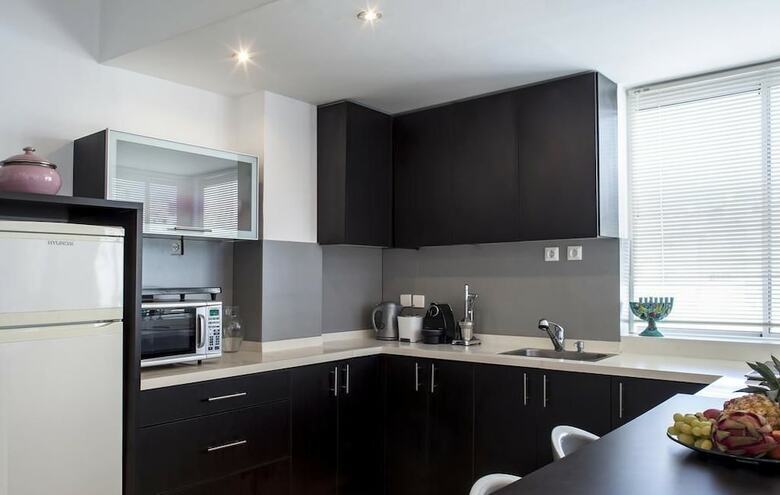 Apartamento Holyguest - Adam Hacohen