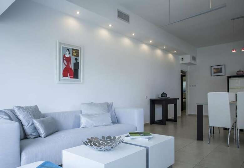 Apartamento Holyguest - Adam Hacohen