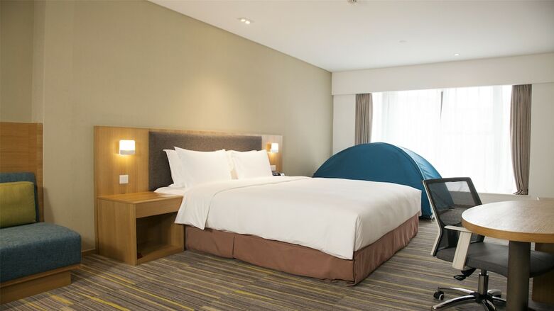 Hotel Holiday Inn Express Chengdu Airport Zone