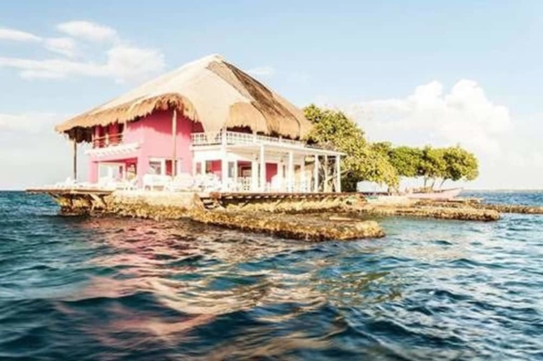Isla Rosa Boutique By Nomad Guru