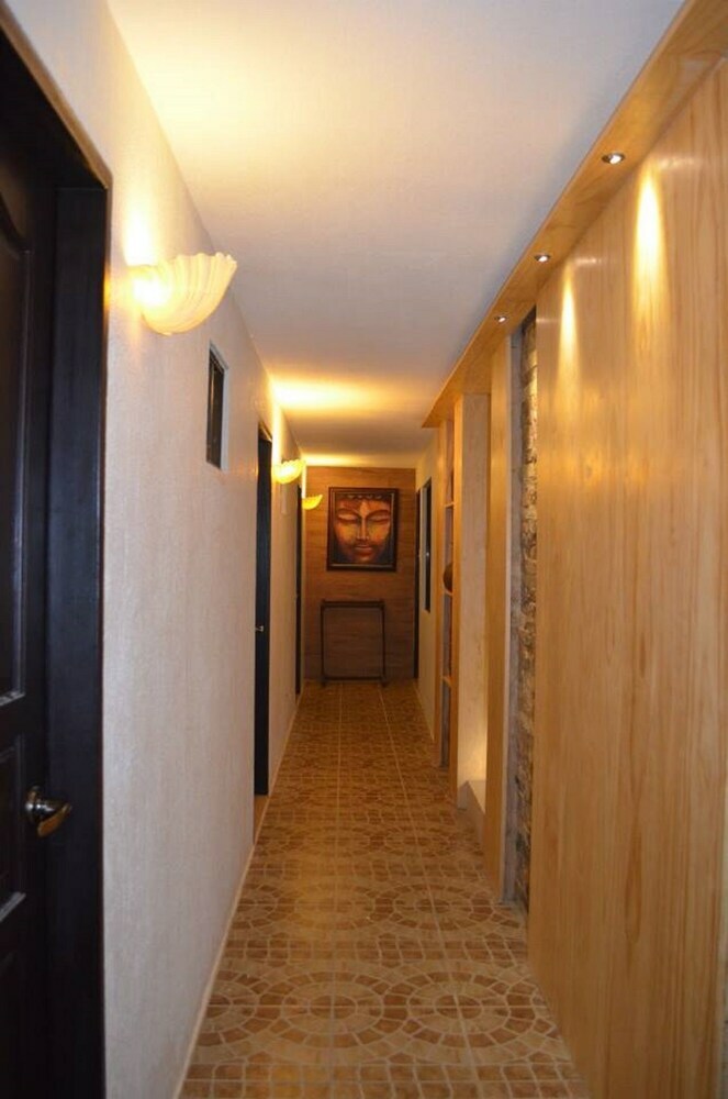 Hotel Taj Resort And Spa