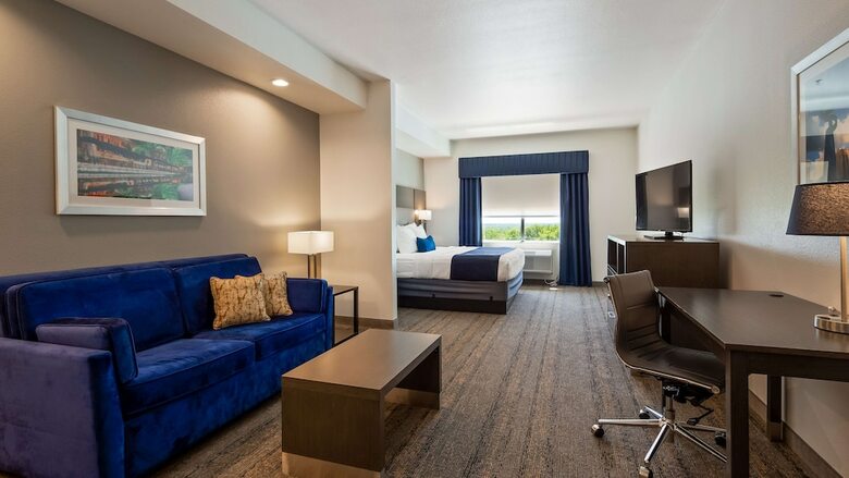 Hotel Best Western Plus Roland Inn & Suites