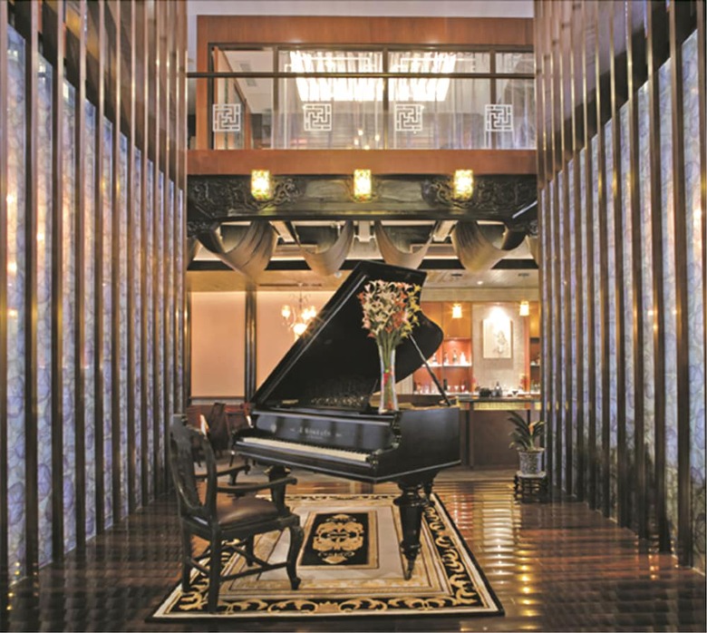 Hotel Eden Clubhouse