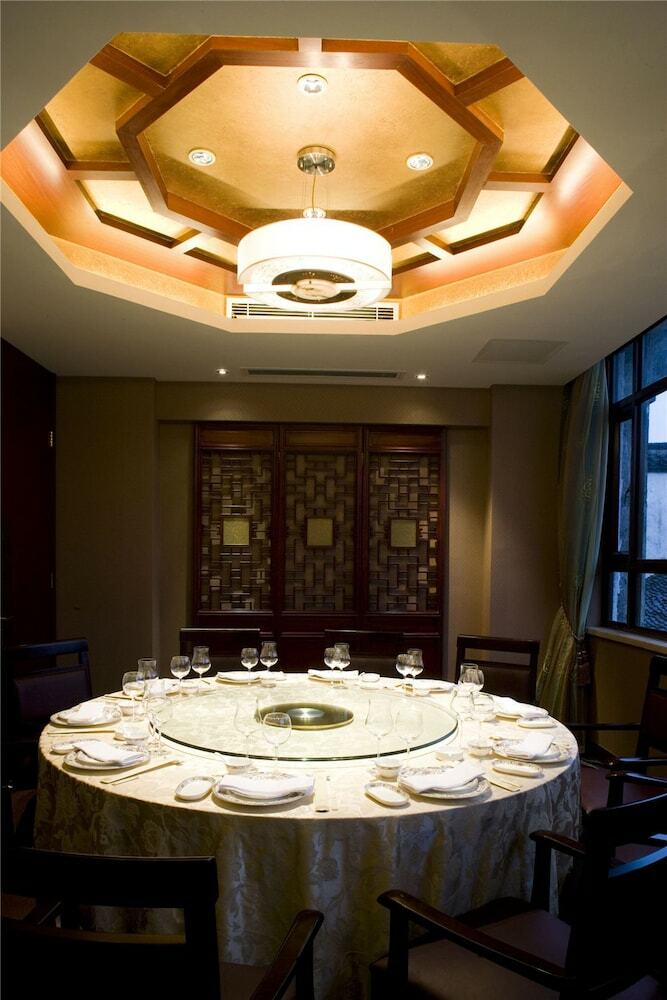 Hotel Eden Clubhouse